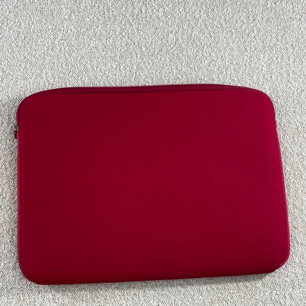 Hot pink Tablet Sleeve - Slim Protective Carry Case for laptops, tablets 14x10